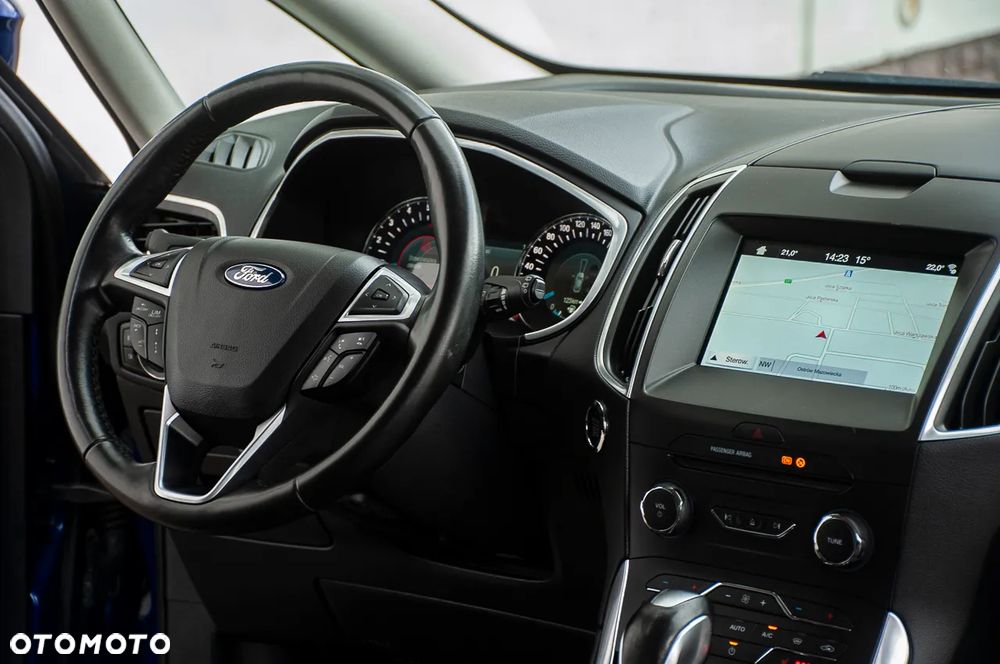 Ford S-Max 2.0 TDCi Titanium PowerShift - 32