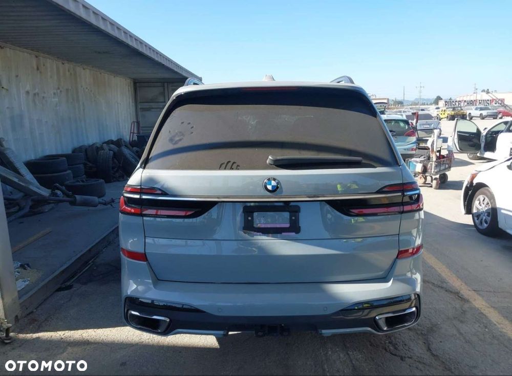 BMW X7 - 6