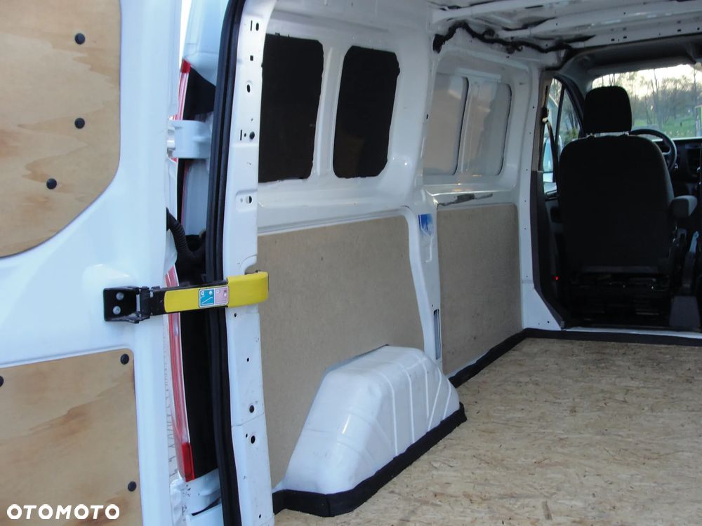 Ford Transit Custom - 25