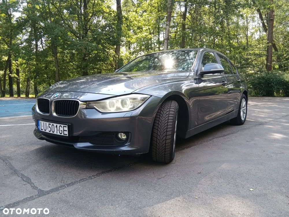 BMW Seria 3 318d - 1