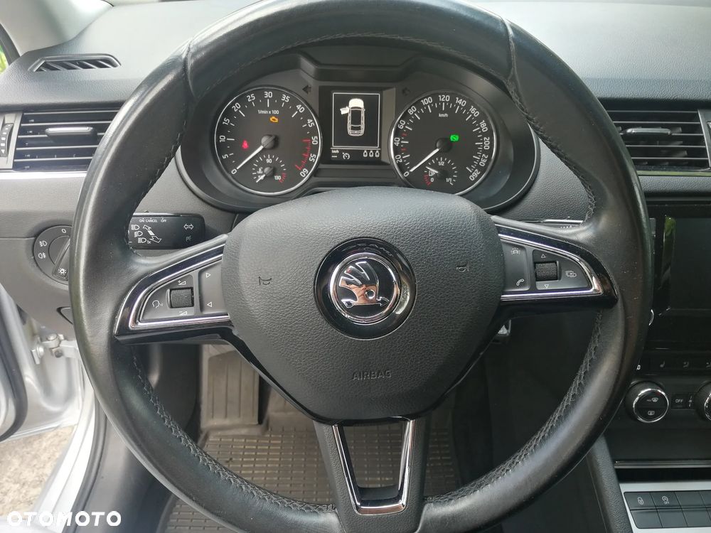Skoda Octavia 1.6 TDI Style DSG - 16
