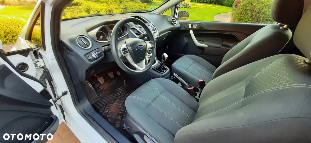 Ford Fiesta - 22