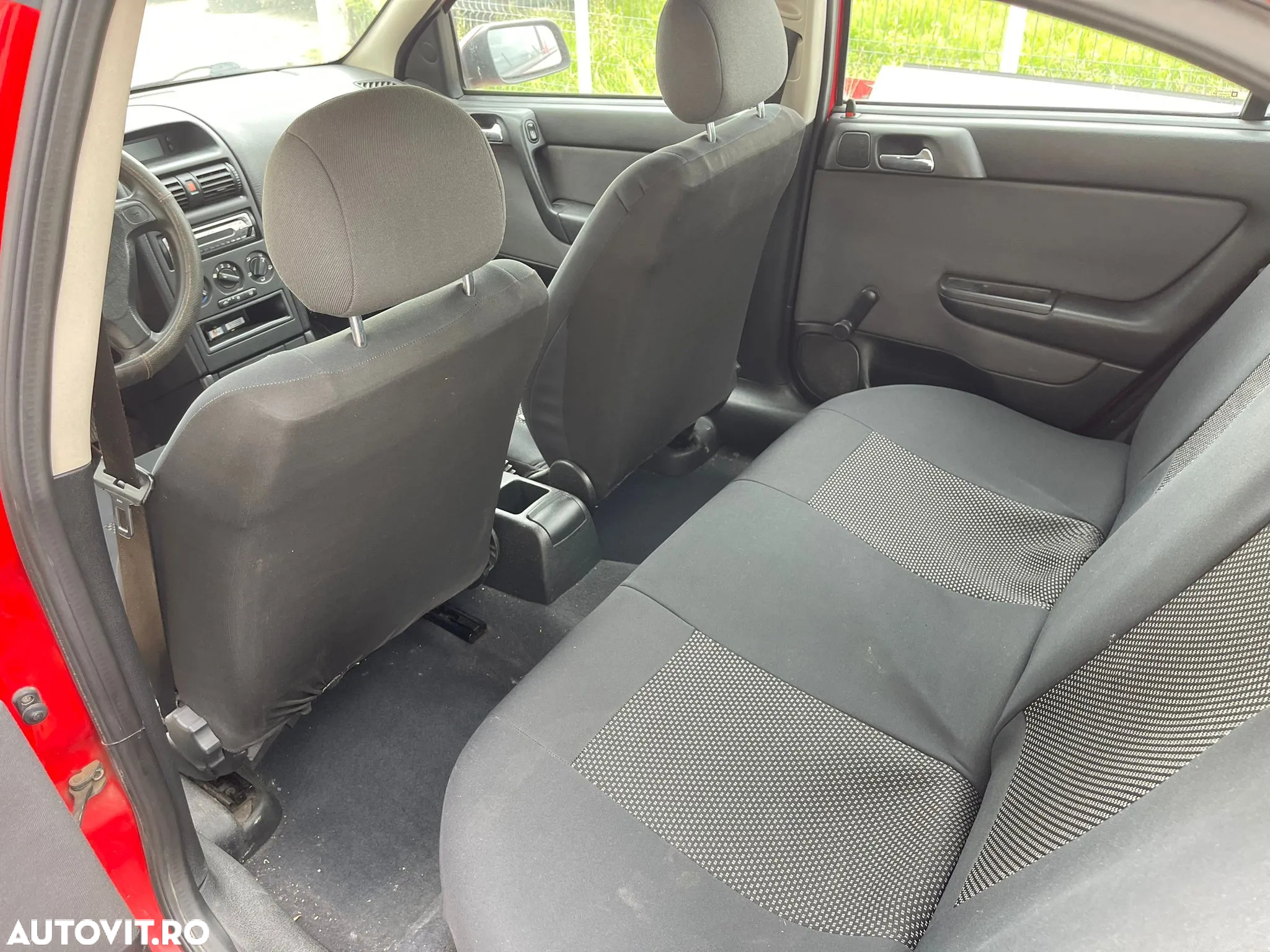 Dezmembrari Opel Astra G SEDAN 2004 / 1.7 Diesel - 7