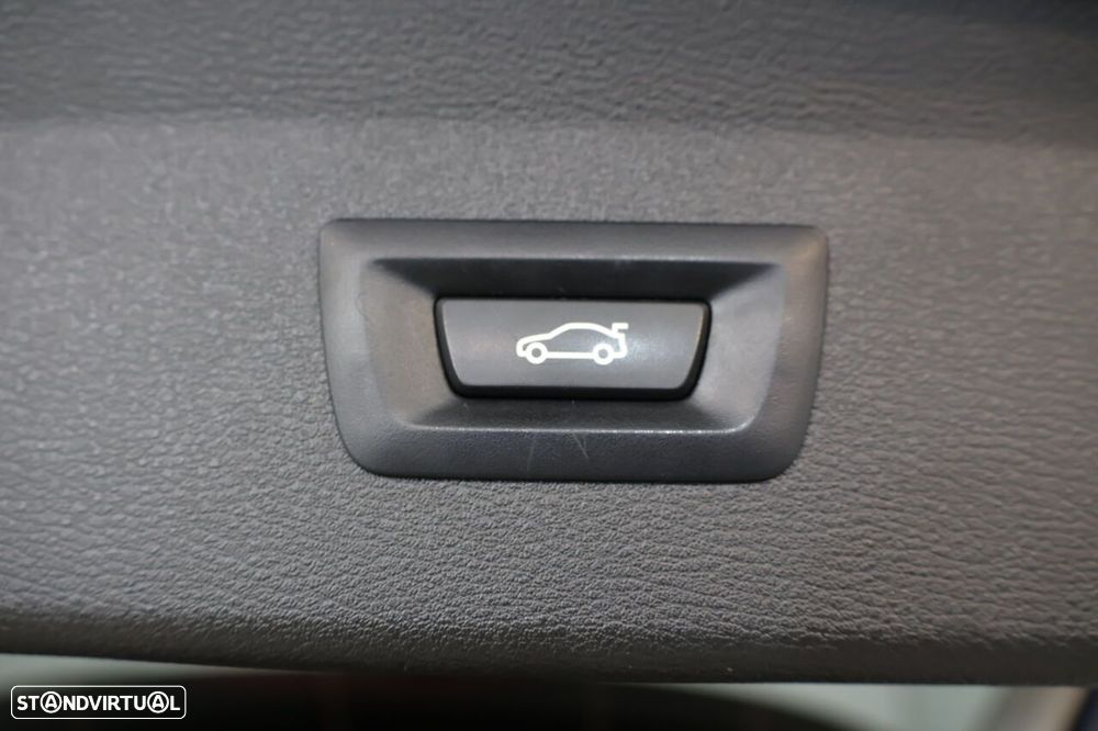 BMW X1 16 d sDrive Line Sport Auto - 25