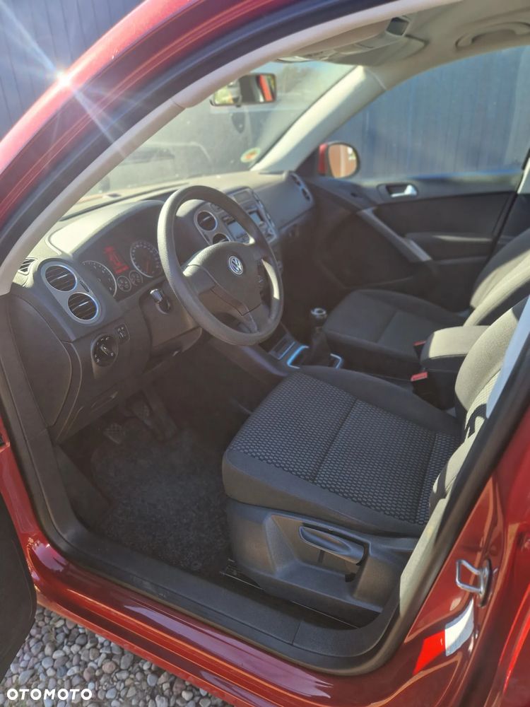 Volkswagen Tiguan - 12
