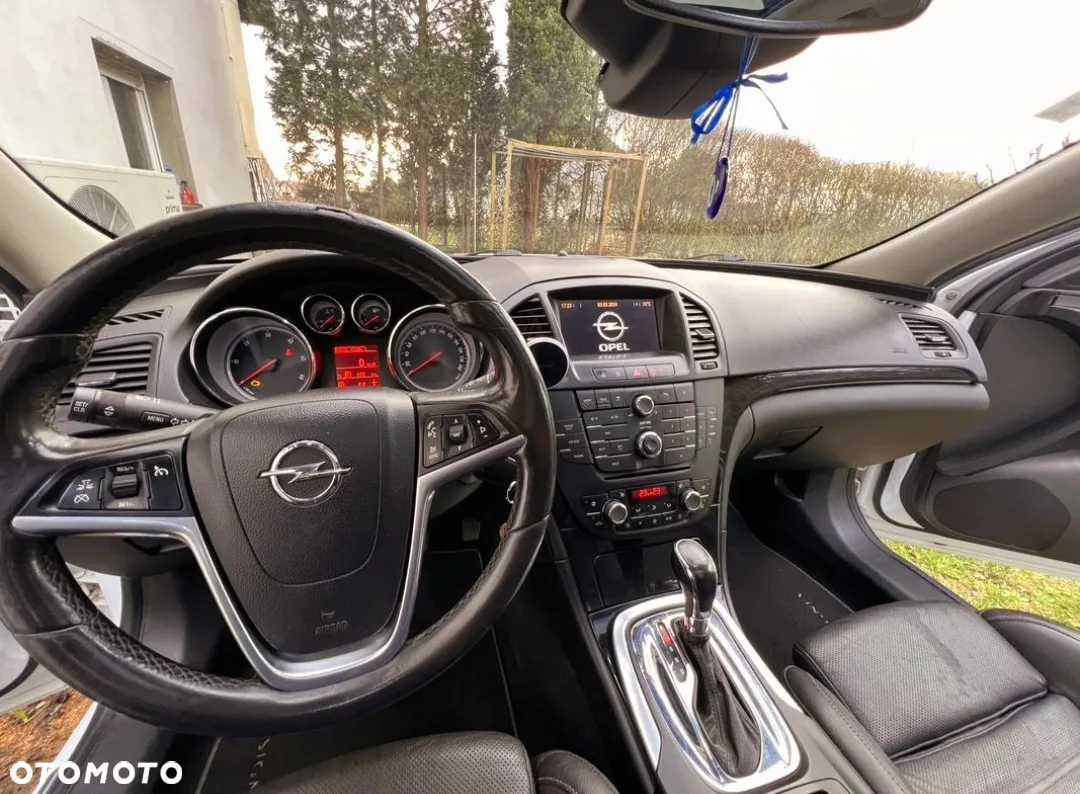 Opel Insignia - 13