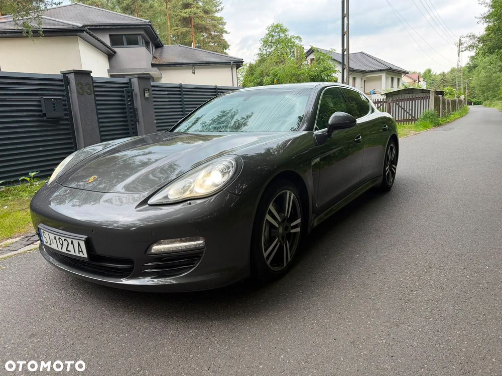 Porsche Panamera 4S - 1