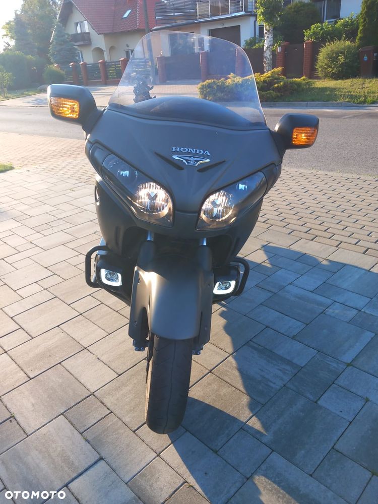 Honda GL - 5