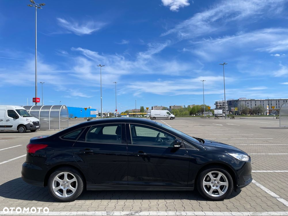 Ford Focus 1.6 Trend - 4