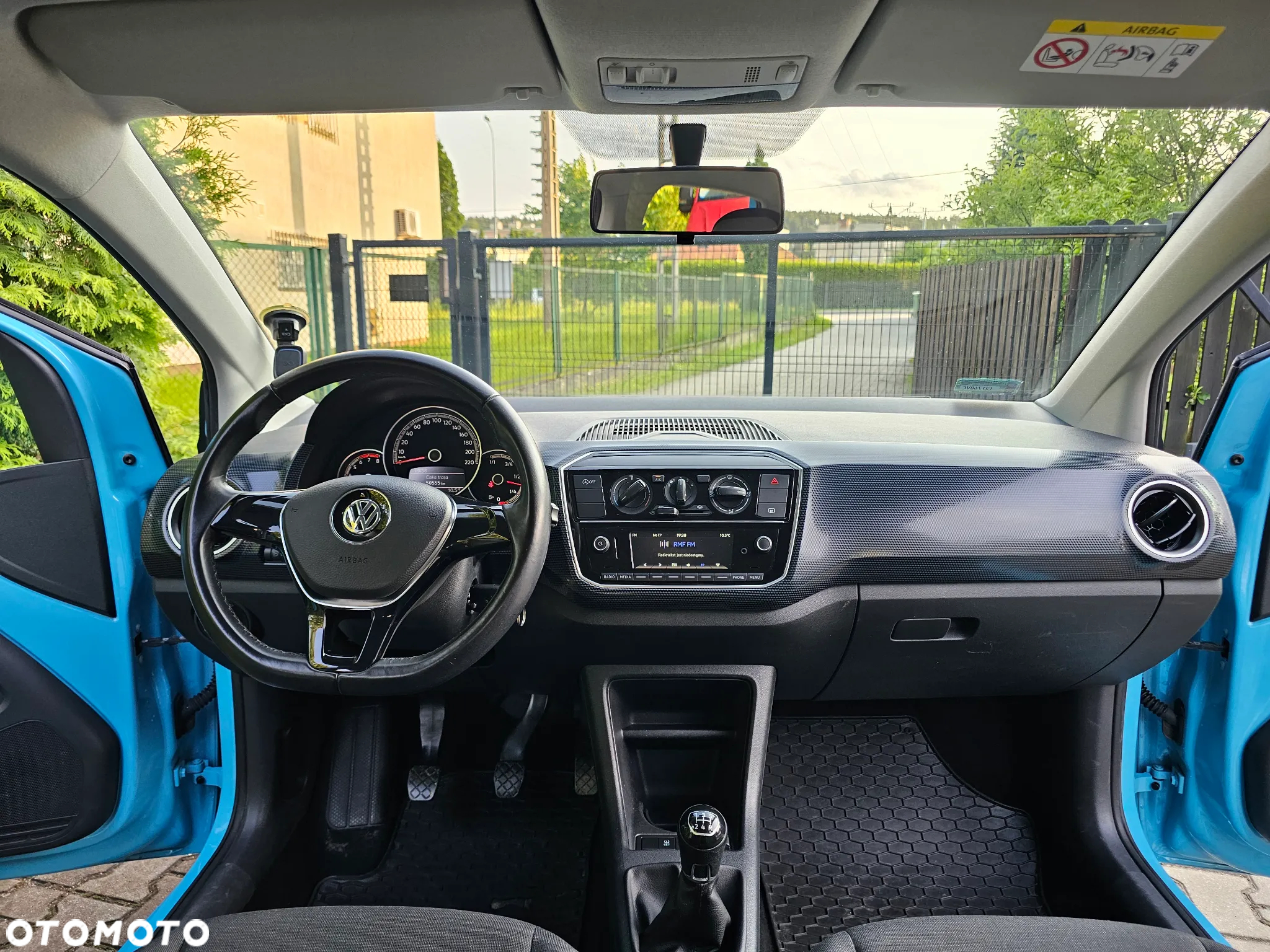 Volkswagen up! 1.0 high - 9