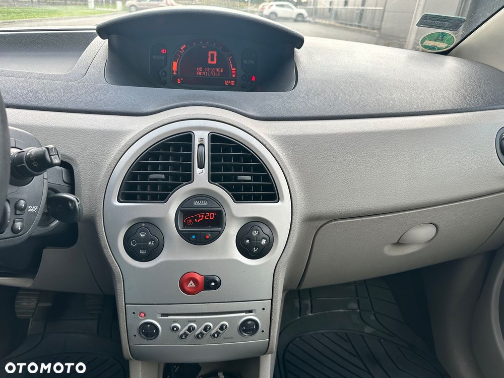 Renault Modus 1.6 16V Privilege - 23