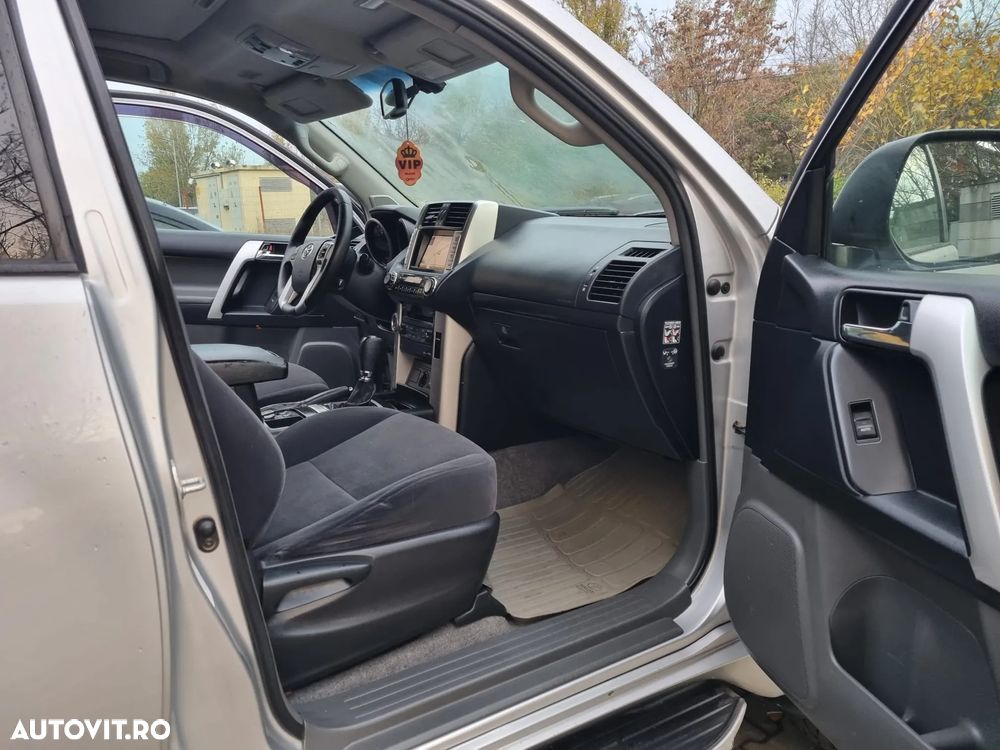 Toyota Land Cruiser 3.0 D-4D Automatik Executive - 8