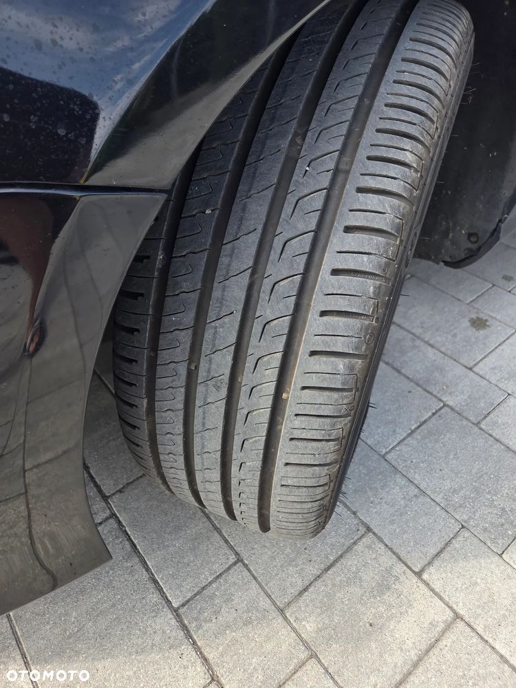 Volkswagen Passat 2.0 TDI 4Mot Highline DSG - 16