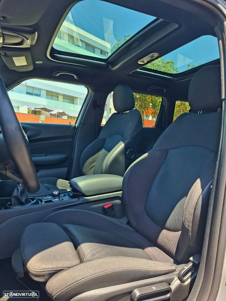 MINI Clubman Cooper D - 3