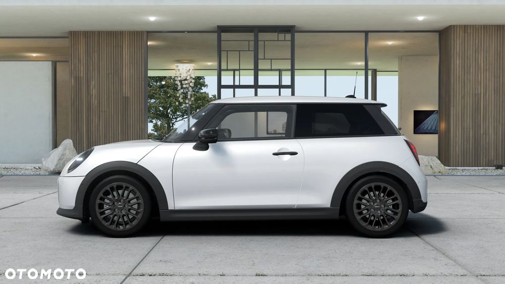 MINI Cooper C Blackyard - 2