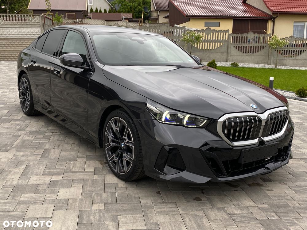 BMW Seria 5 520d xDrive - 36