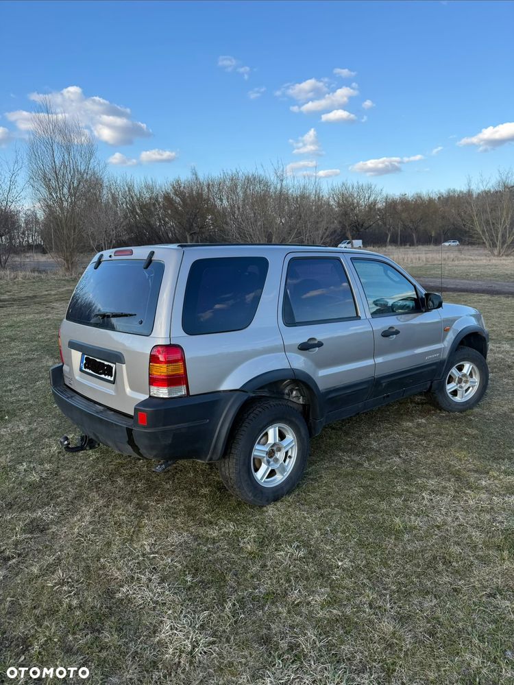 Ford Maverick - 16