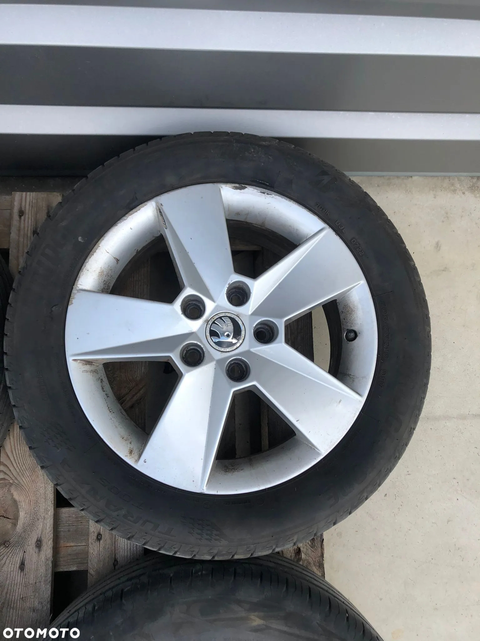 SKODA OCTAVIA III ALUFELGI KOMPLET 6,5Jx16H2 ET46 5E0601025H - 5