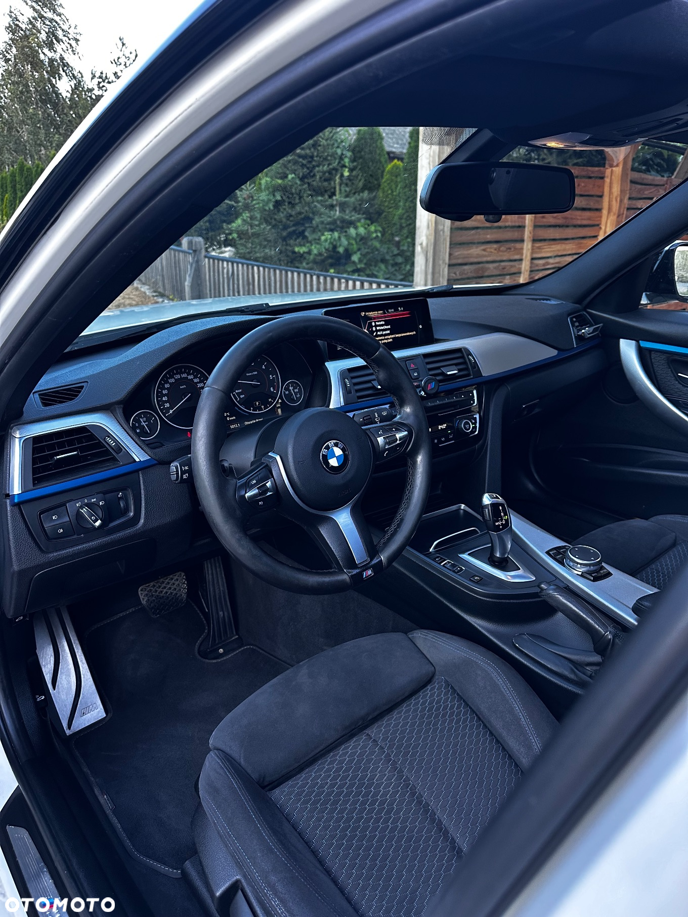 BMW Seria 3 318d Touring Edition M Sport Shadow - 26