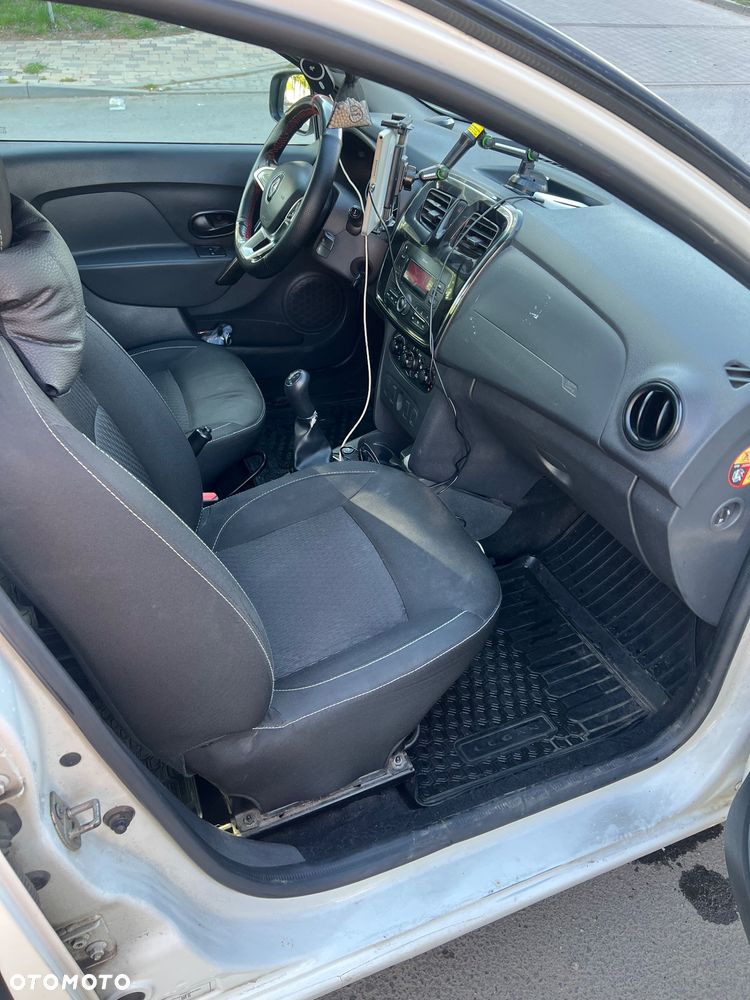 Dacia Logan TCe 90 (S&S) Comfort - 11