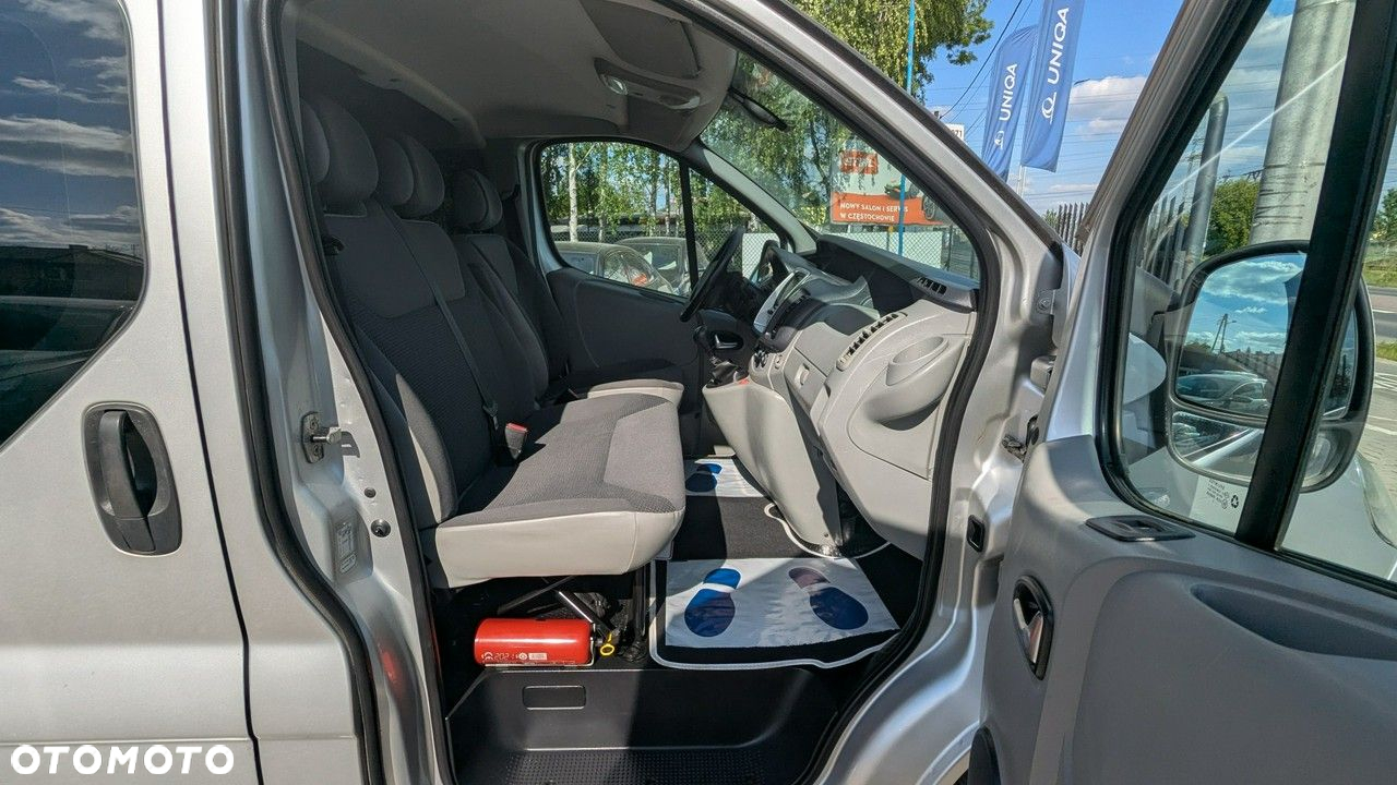 Opel Vivaro - 13