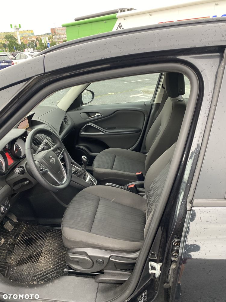 Opel Zafira - 8