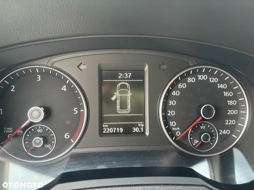 Volkswagen Sharan - 25