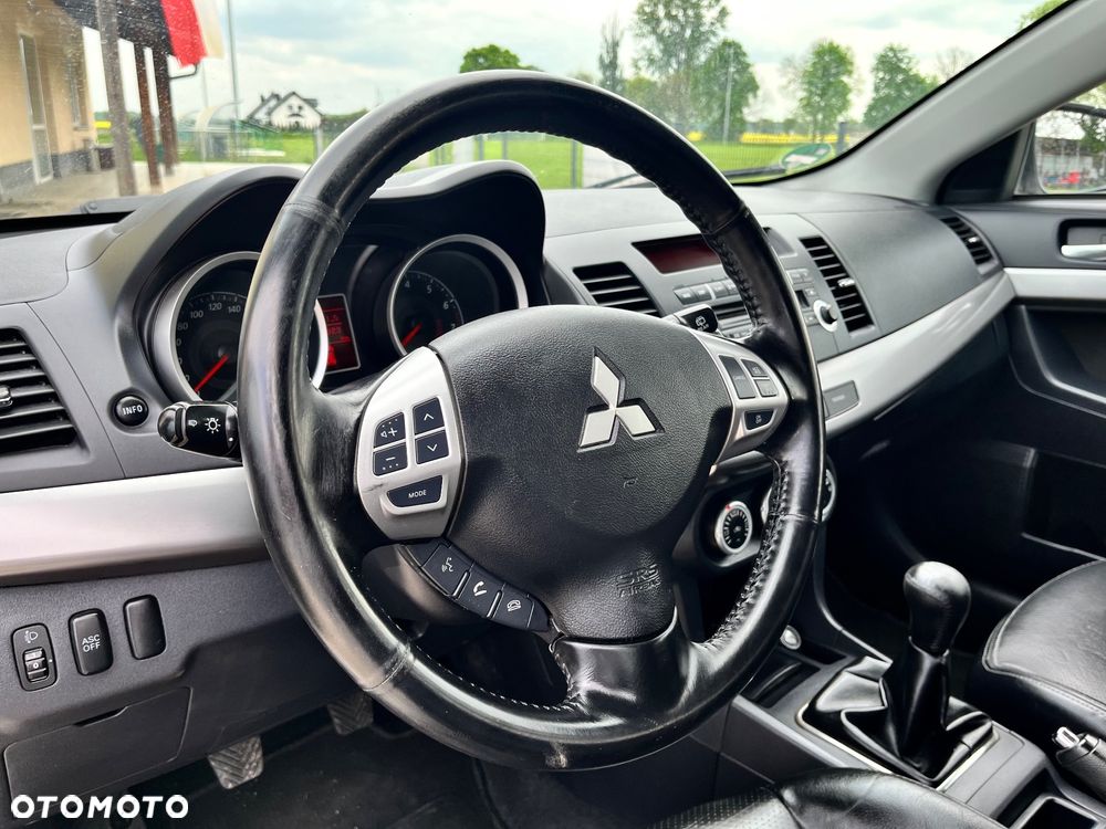 Mitsubishi Lancer 1.8 Intense - 15
