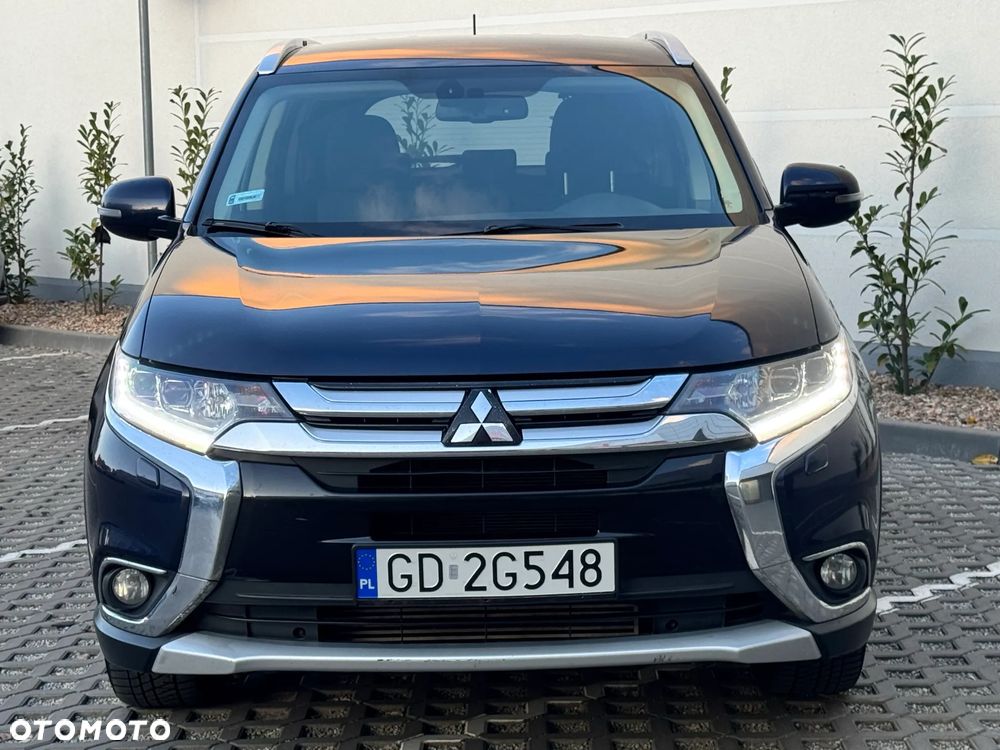 Mitsubishi Outlander 2.2 DI-D Intense + SDA 4WD - 18