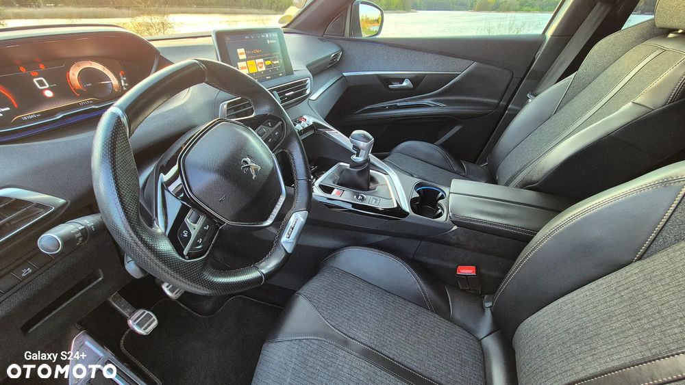 Peugeot 3008 2.0 HDi Premium - 18
