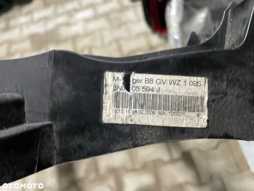 Audi A4 B8 pas przedni oryginalny - 4