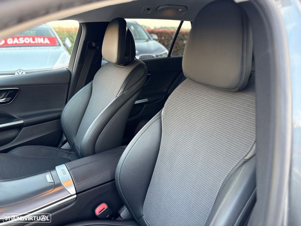 Mercedes-Benz C 300 e Avantgarde - 48