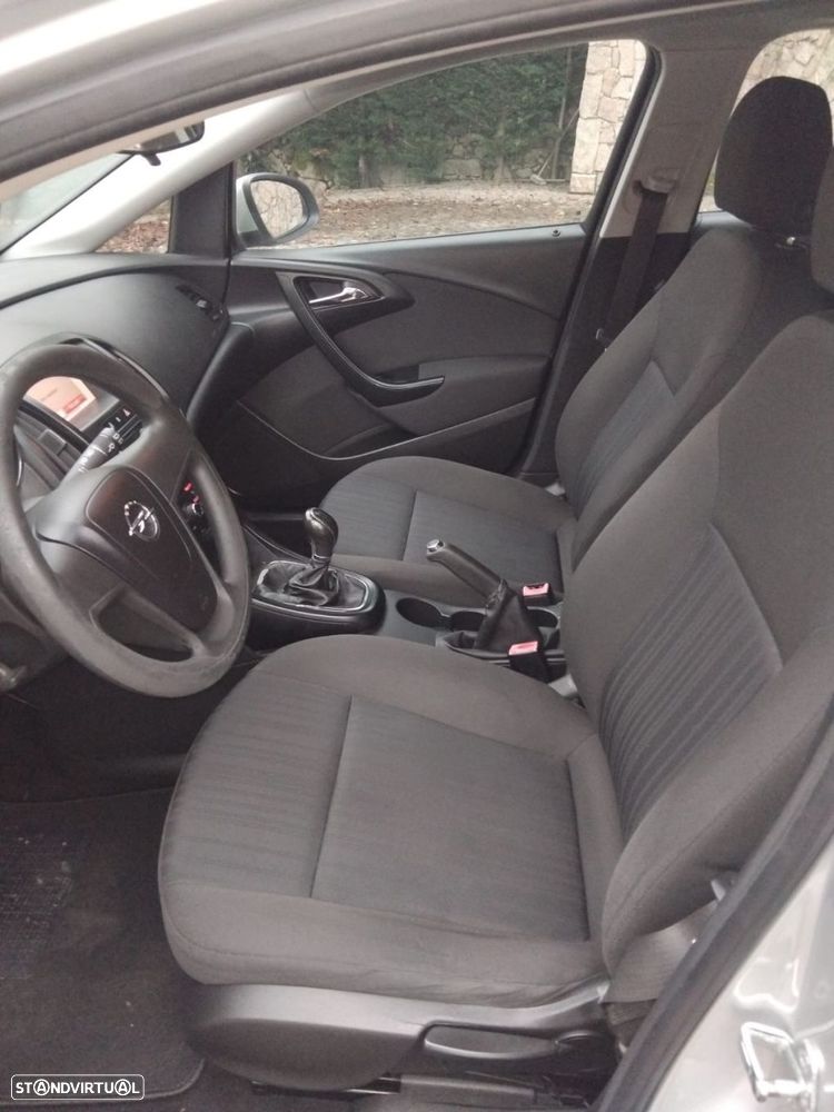 Opel Astra Sports Tourer - 7