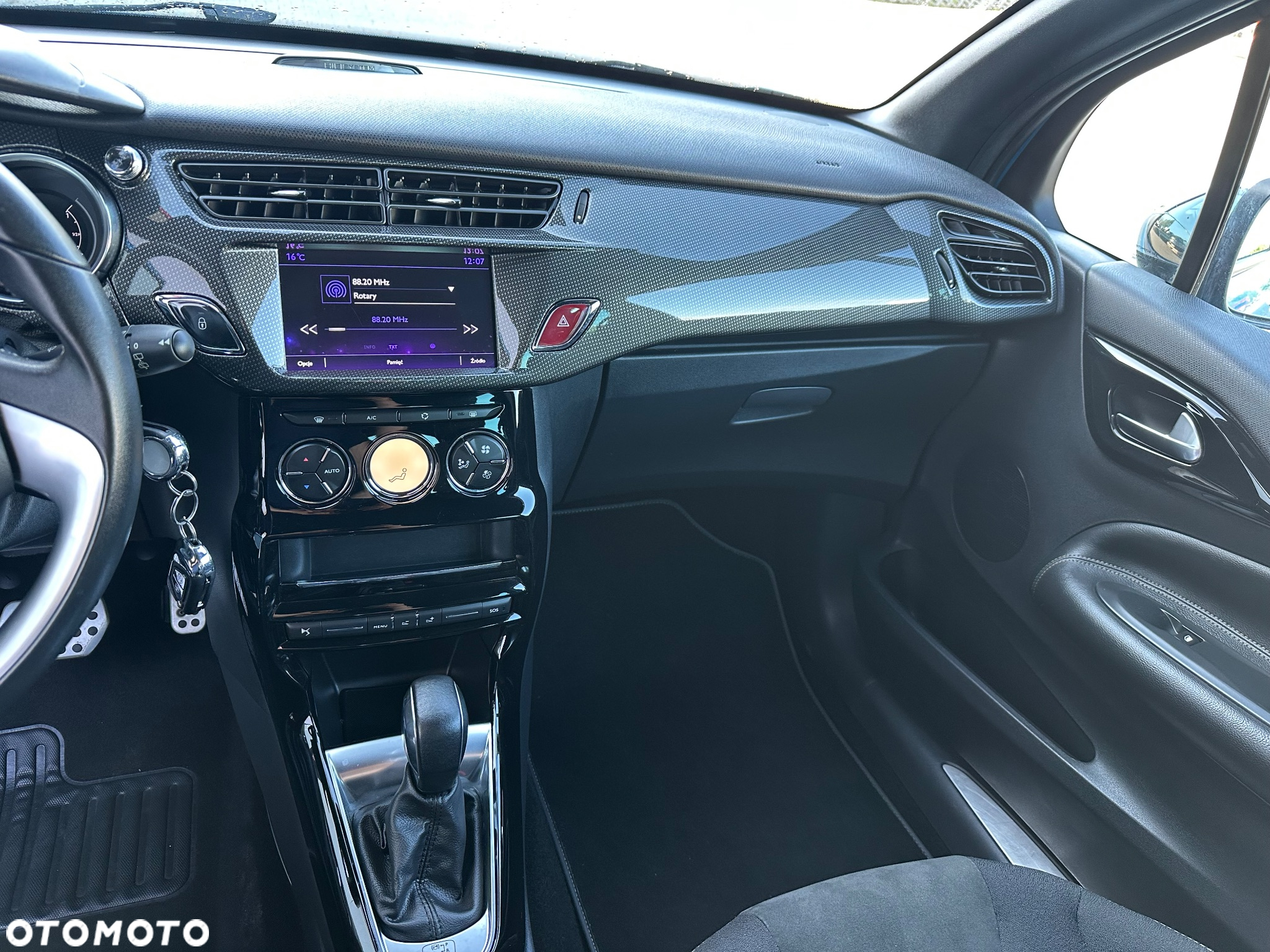 DS Automobiles DS 3 - 10