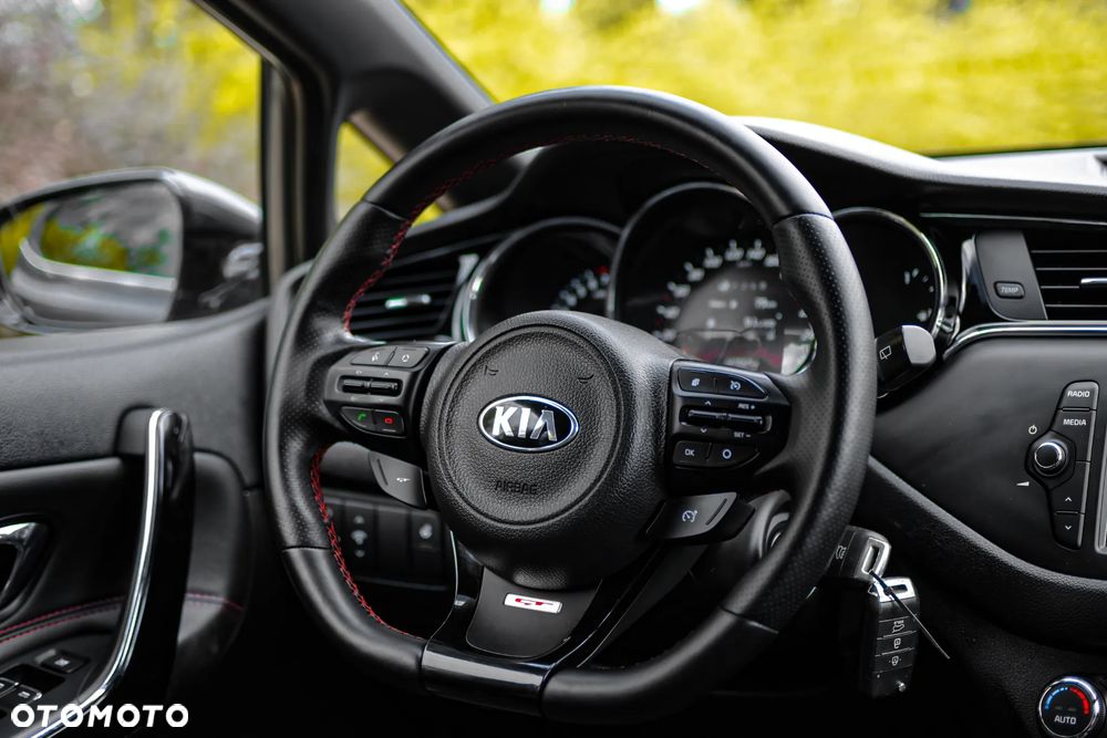Kia Ceed 1.6 T-GDI GT - 15