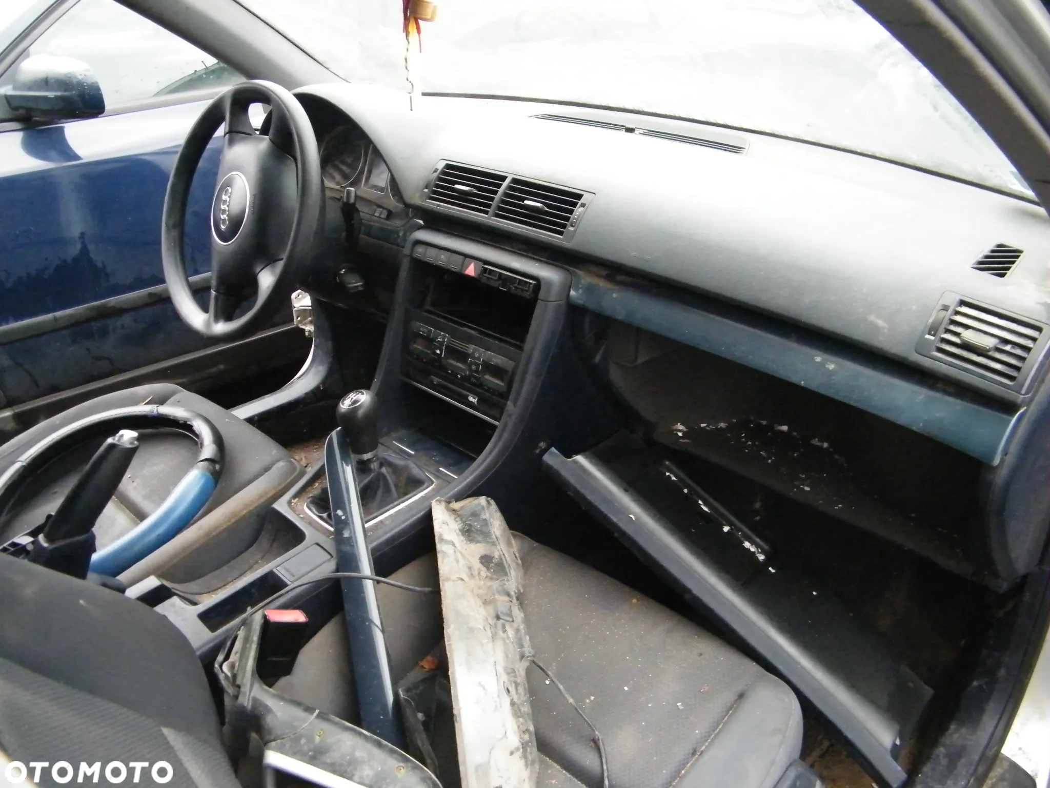 Audi A4 B6 1.9 TDI 130KM silnik AWX skrzynia FEC lakier LY7W - 6