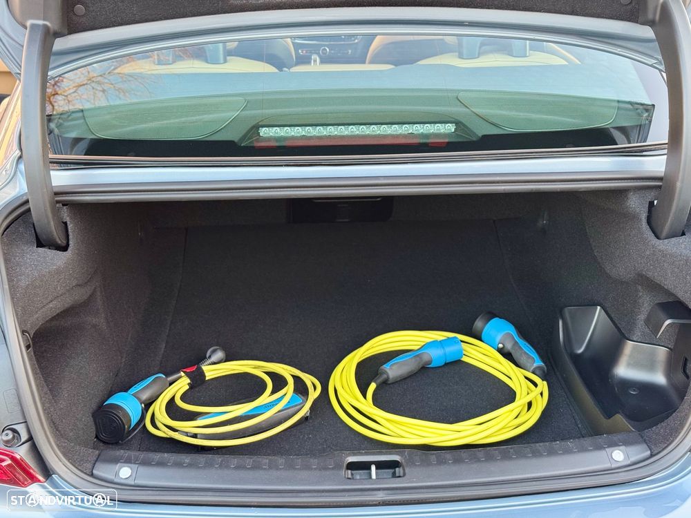 Volvo S90 2.0 T8 Momentum Plus AWD Geartronic - 16