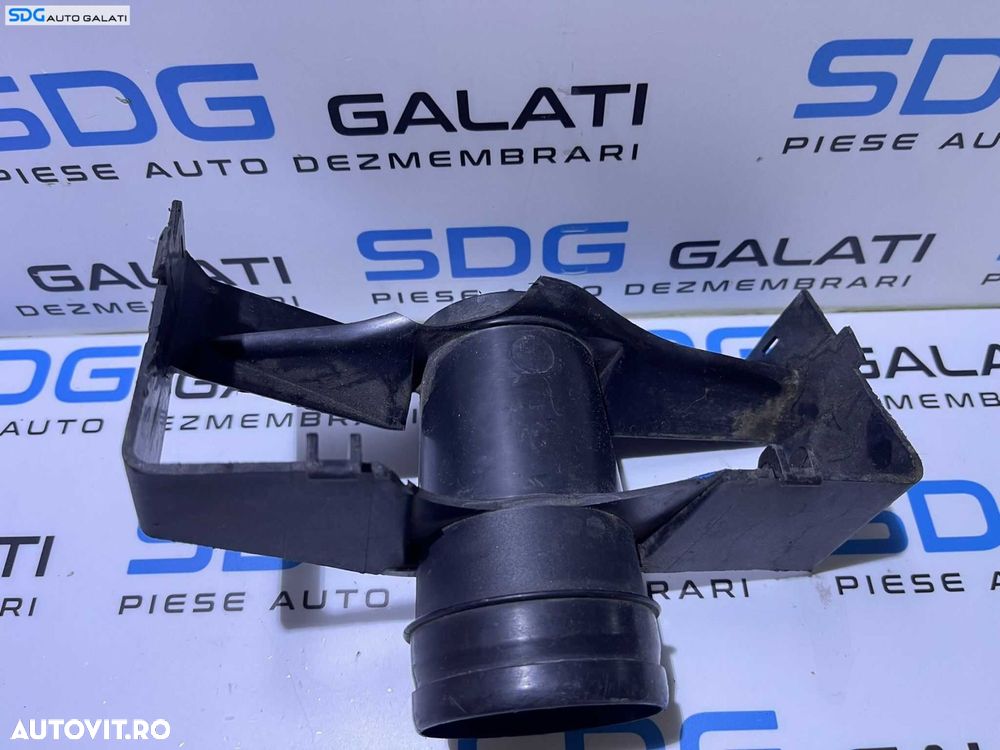 Suport Priza Deflector Difuzor Captare Aer Volkswagen Golf 5 1.9 TDI 2.0 TDI 2004 - 2008 Cod 1K0805962A - 3