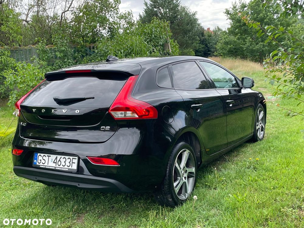 Volvo V40 D2 Drive-E R-Design Momentum - 33