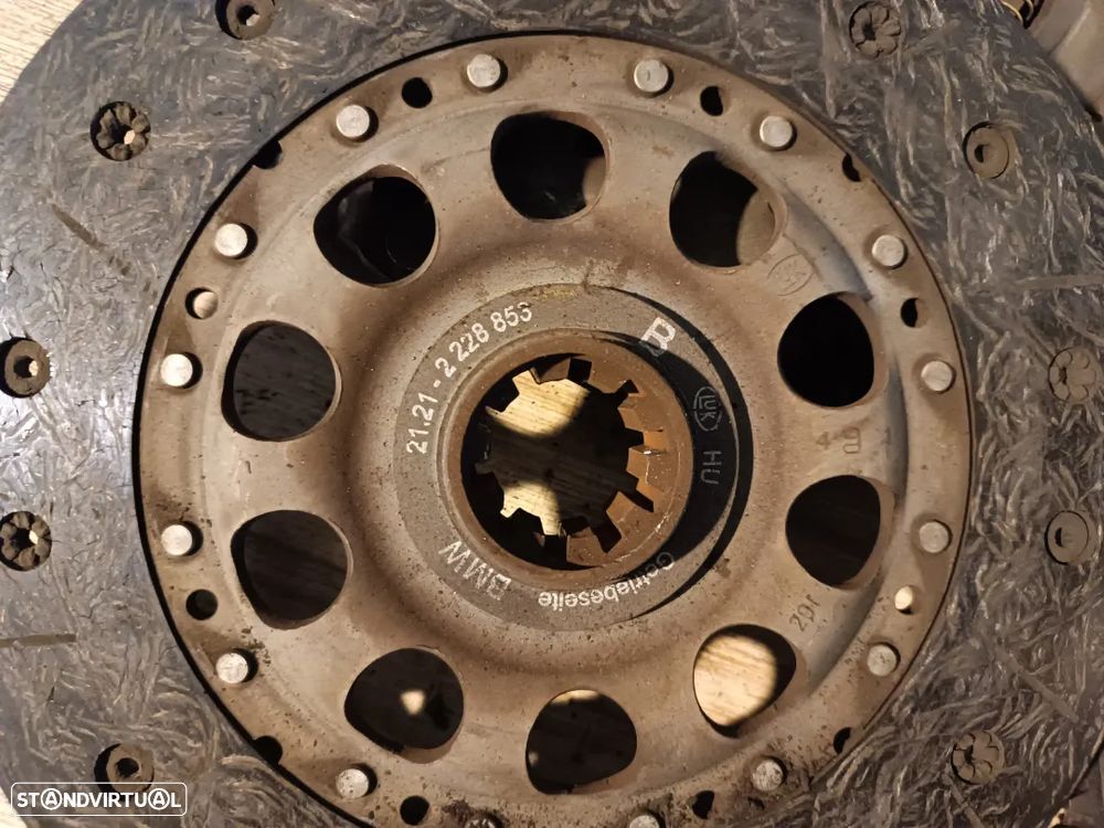 VOLANTE BIMASSA COM EMBRAIAGEM BMW 320D 520D 150CV (ESTRIADO GROSSO) - 3