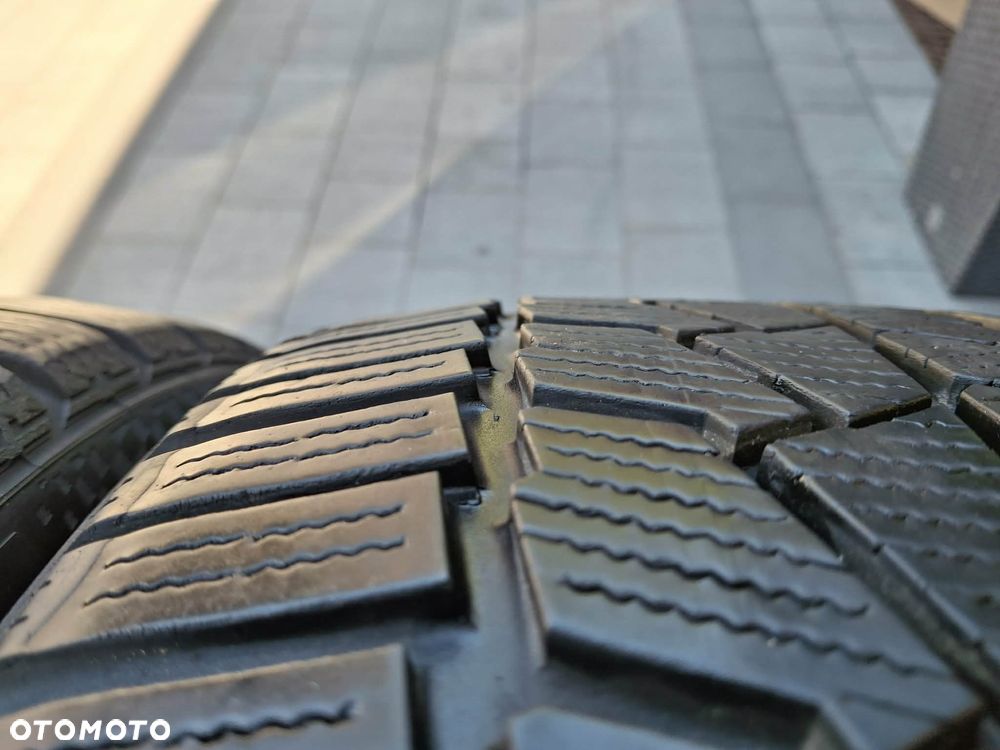 Komplet felg aluminiowych 18 cali Ford z oponami - 19