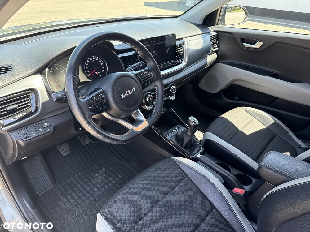 Kia Stonic 1.0 T-GDI MHEV L - 10