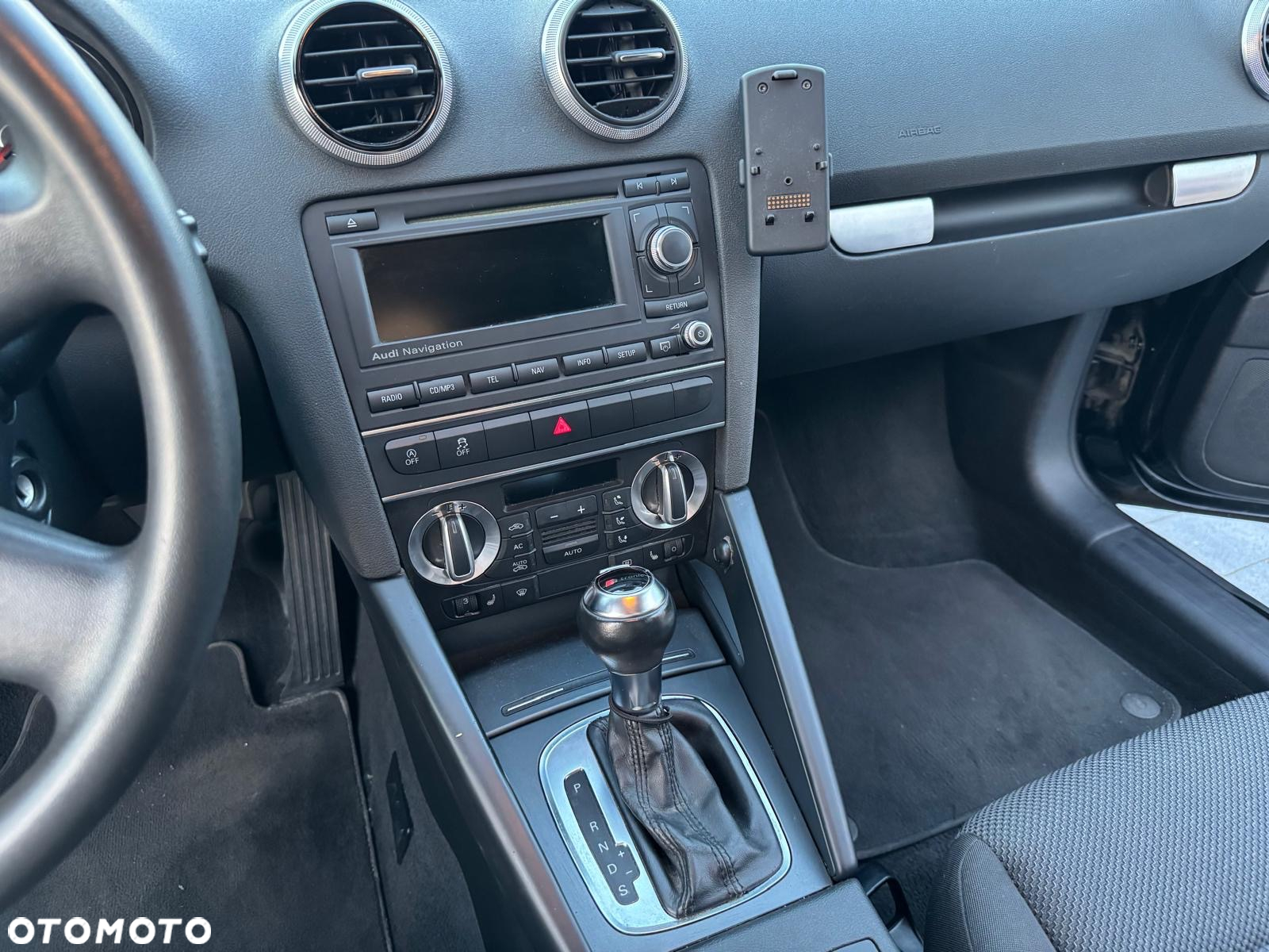 Audi A3 1.6 TDI Sportback DPF S tronic Ambition - 12