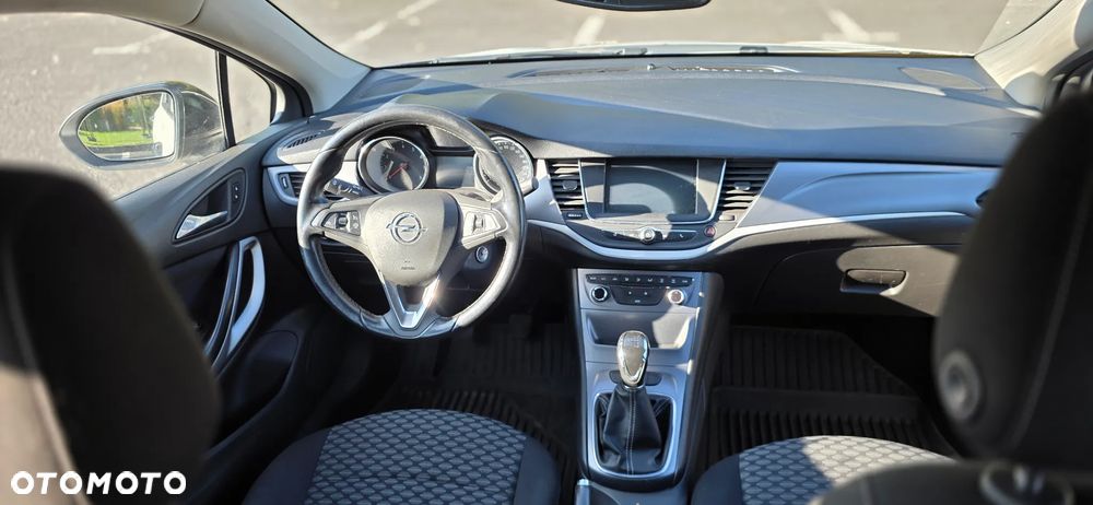 Opel Astra 1.4 T Dynamic - 4