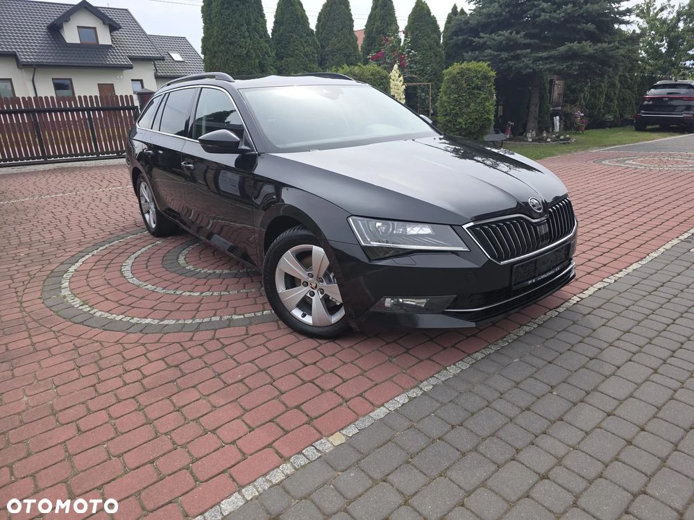 Skoda Superb 2.0 TDI 4x4 Premium Edition - 2
