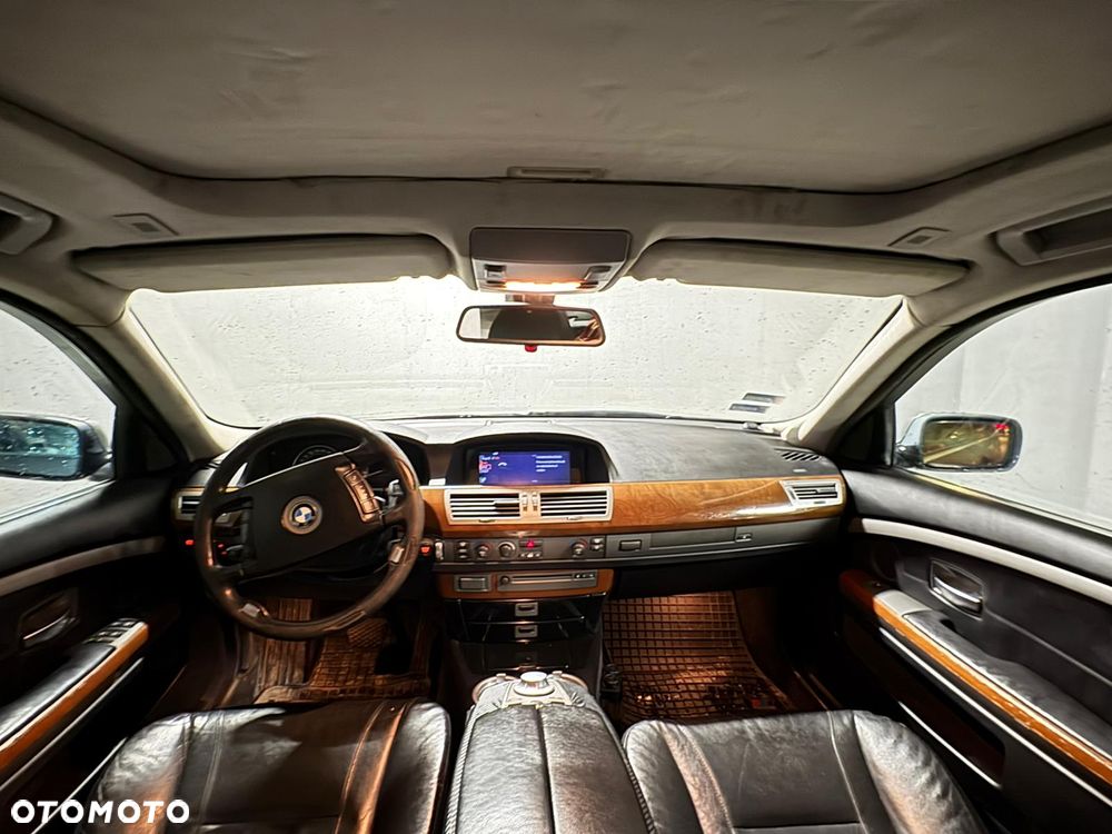 BMW Seria 7 - 11
