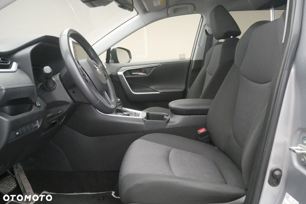 Toyota RAV4 - 12