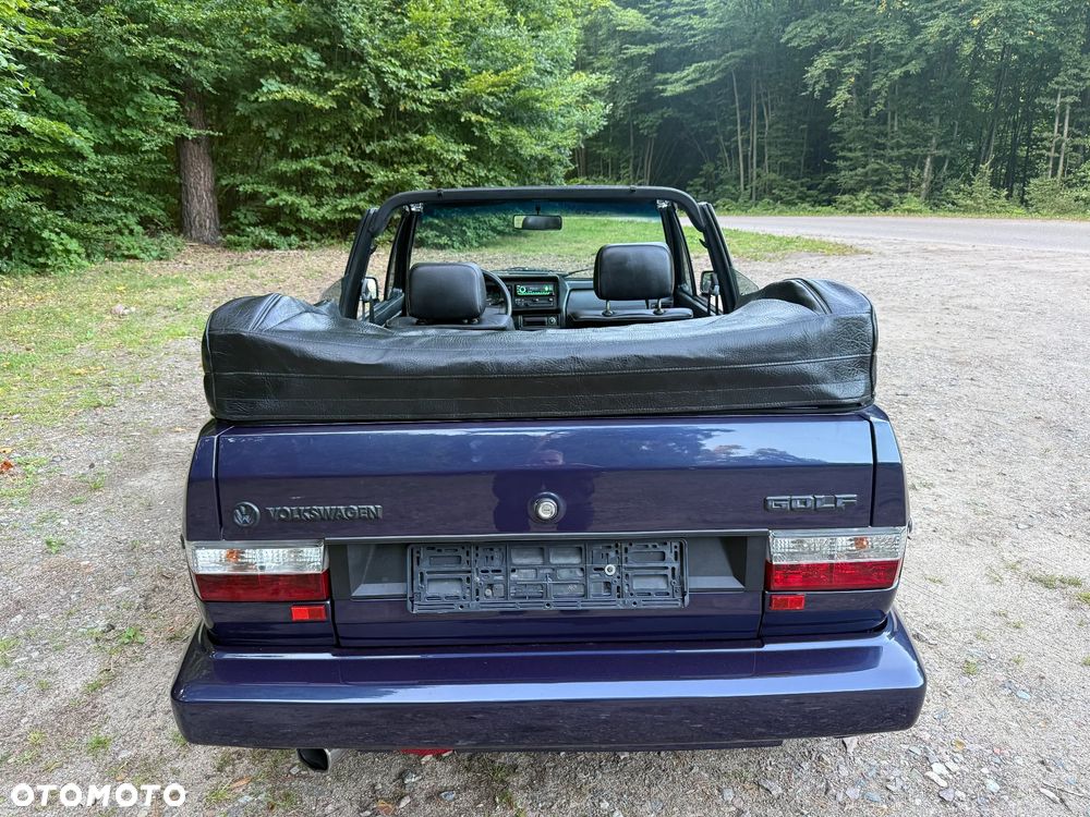 Volkswagen Golf - 25