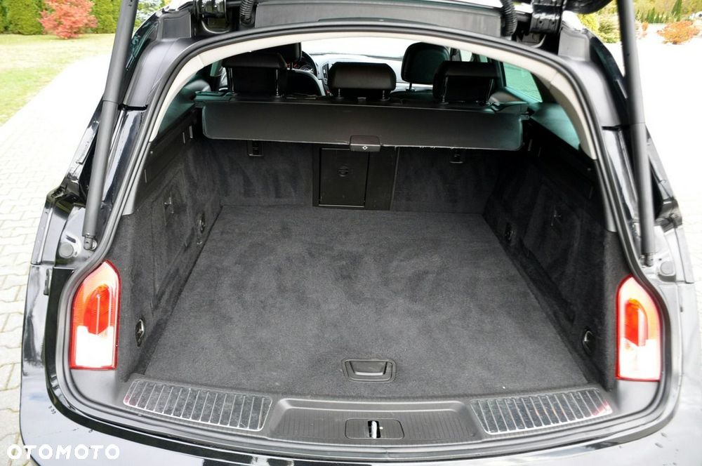 Opel Insignia - 36