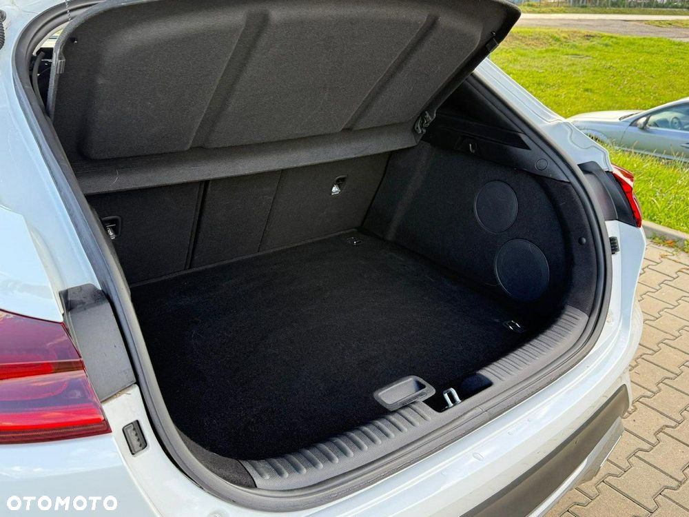 Kia XCeed 1.5 T-GDI GT-Line DCT - 16
